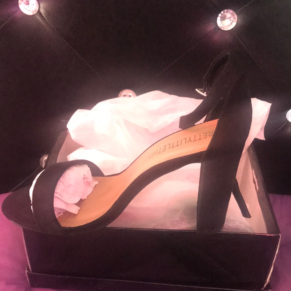 Prettylittlething single strap block heels